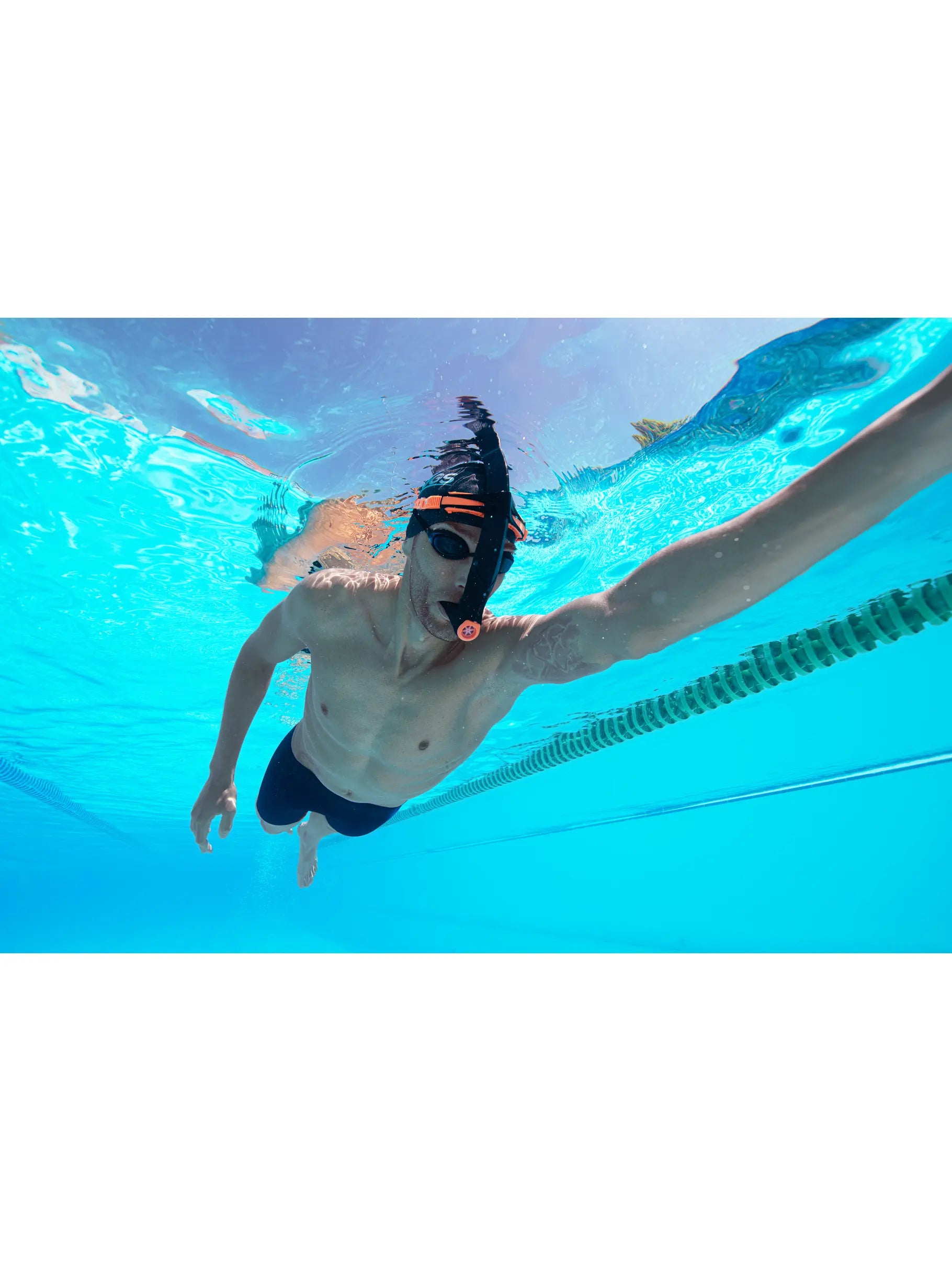 Zoggs Hydro Focus Centre Line Snorkel (Regular Fit) - Black /Orange